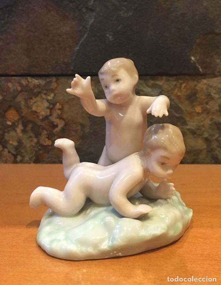 Antig&uuml;edades: LLADRO 5806 NI&Ntilde;ITOS RETOZONES // TICKLING - Foto 1