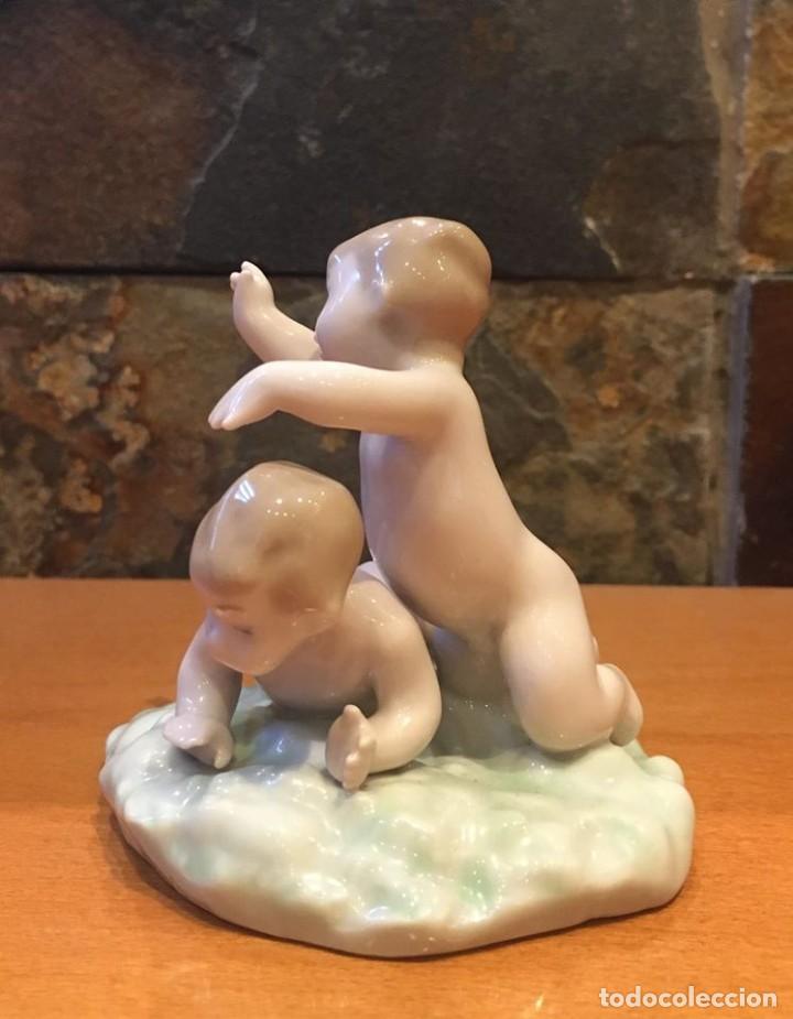 Antig&uuml;edades: LLADRO 5806 NI&Ntilde;ITOS RETOZONES // TICKLING - Foto 2