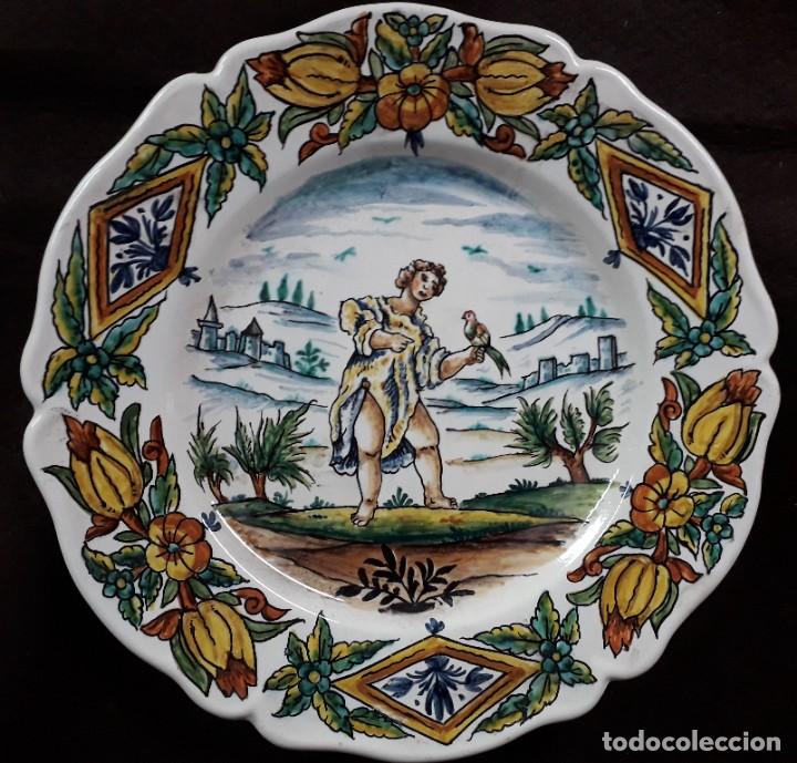 Antig&uuml;edades: Plato policrom pintado a mano - Foto 1