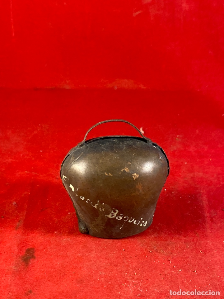 Antig&uuml;edades: Cencerro sin campanilla BAQUEIRA - Foto 1