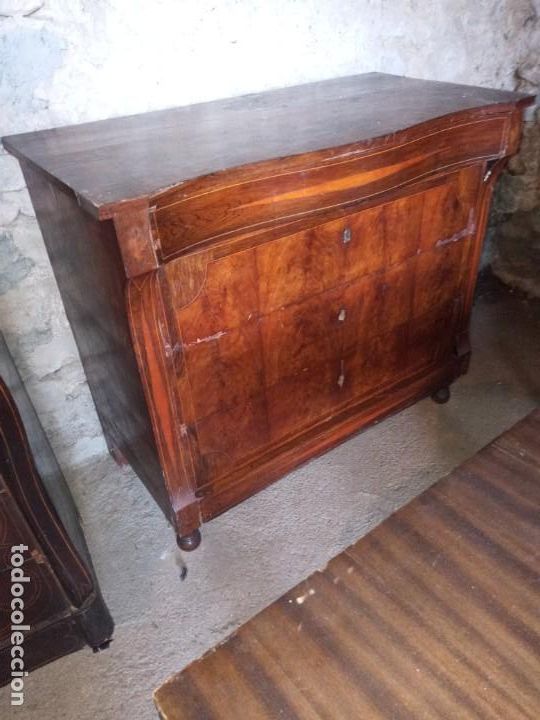 Antig&uuml;edades: COMODA - EN BARCELONA . - Foto 1
