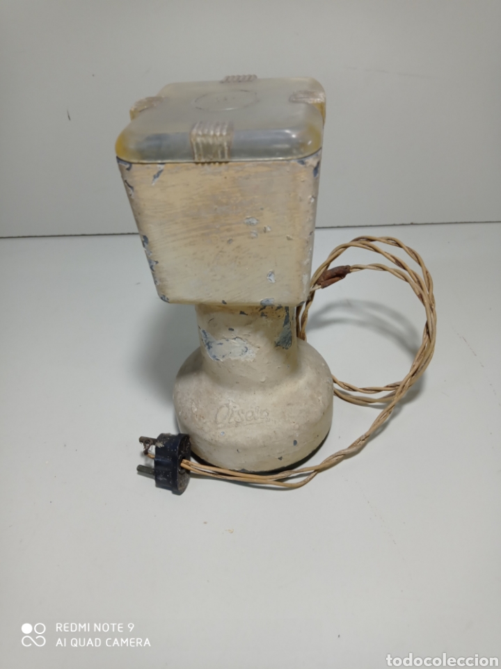 Antiguo molinillo de caf&eacute; de la marca Otsein, modelo Mayc. Aluminio robusto.