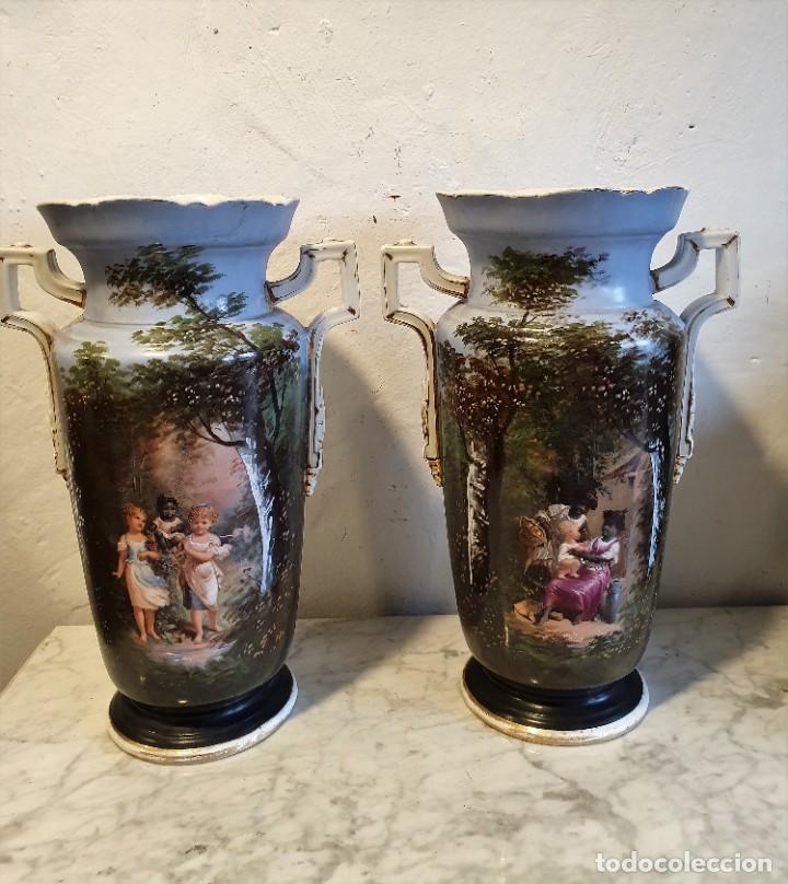 Antig&uuml;edades: PAREJA DE JARRONES VIEJO PARIS - Foto 1