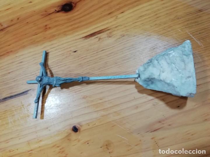 Antig&uuml;edades: cristo de metal - Foto 5
