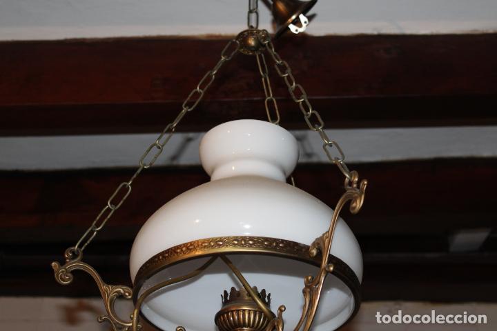 Antig&uuml;edades: quique de techo - Foto 4