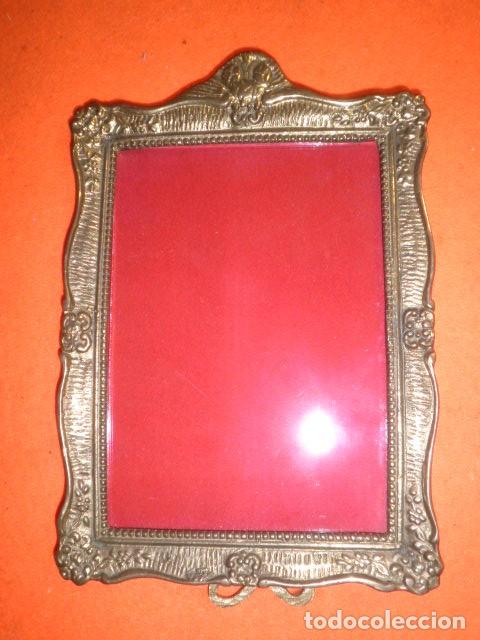 Antig&uuml;edades: Marco de bronce - Foto 1
