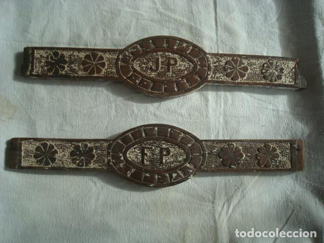 Antig&uuml;edades: Maderas antiguas con iniciales FP y JP. - Foto 3