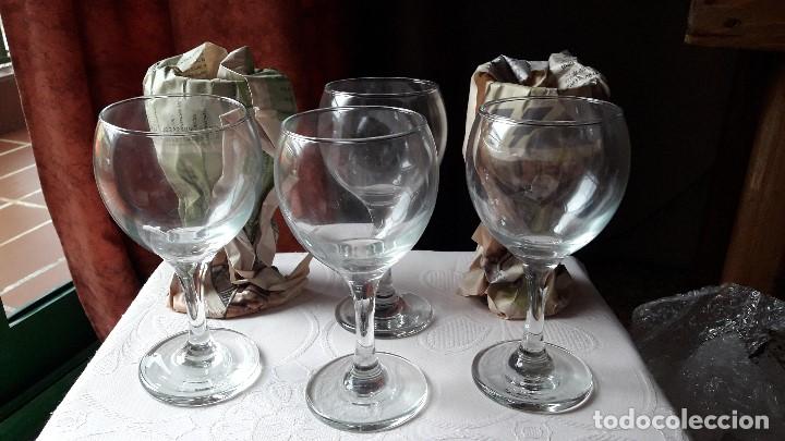 Antig&uuml;edades: 6 Copas de vino - Foto 2