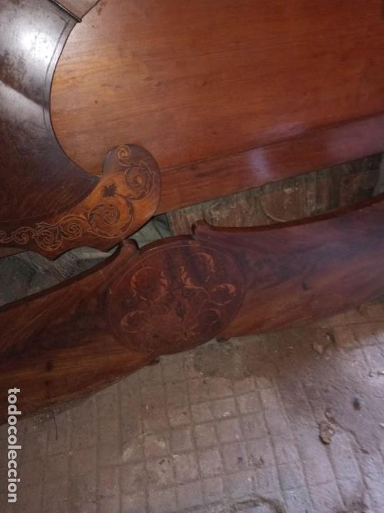 Antig&uuml;edades: CAMA ISABELINA . En BCN. - Foto 5