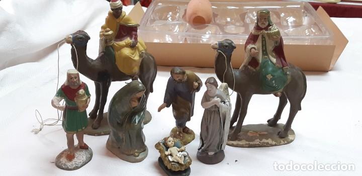 Antig&uuml;edades: Siete figuras Bel&eacute;n 10 cms - Foto 1