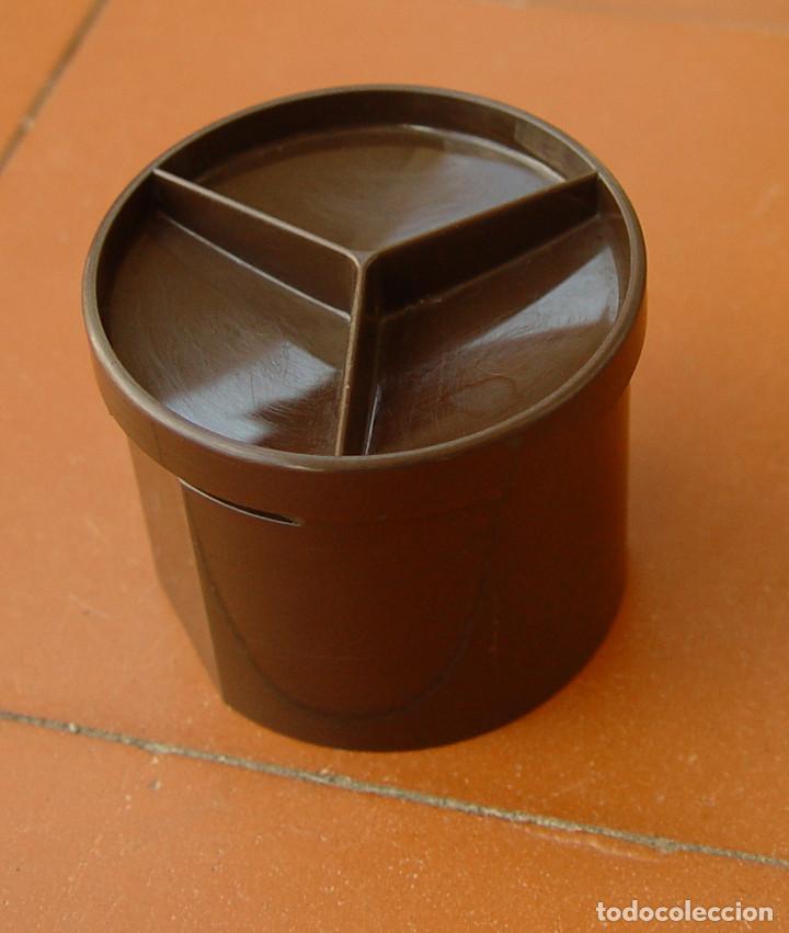 Antig&uuml;edades: tapon para tapa del vaso de Robot de cocina Major Moulinette . Moulinex....sanna