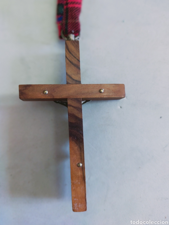 Antig&uuml;edades: CRUZ DE MADERA CON CORDON DE TELA - Foto 6