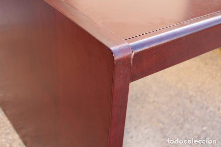 Antig&uuml;edades: mesa de despacho de gran calidad - Foto 6