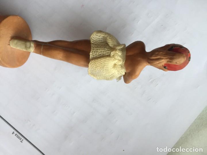 Antig&uuml;edades: Bailarina con Tut&uacute; de barro - Foto 4