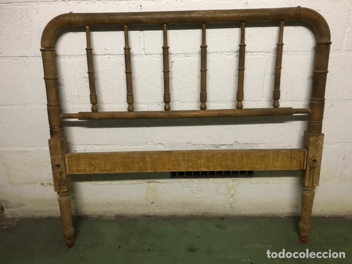 Antig&uuml;edades: ANTIGUO CABECERO DE MADERA TORNEADA - Foto 2