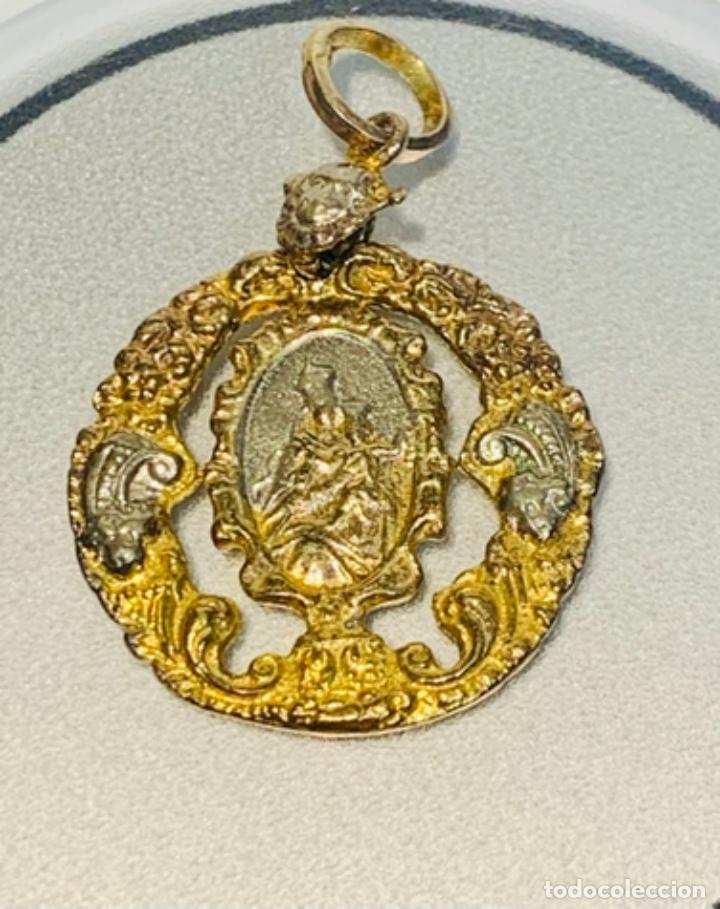 Antiquit&eacute;s: Medalla Colgante Escapulario Biface Virgen del Carmen y Sagrado Coraz&oacute;n. Plata .925 y ba&ntilde;o oro.