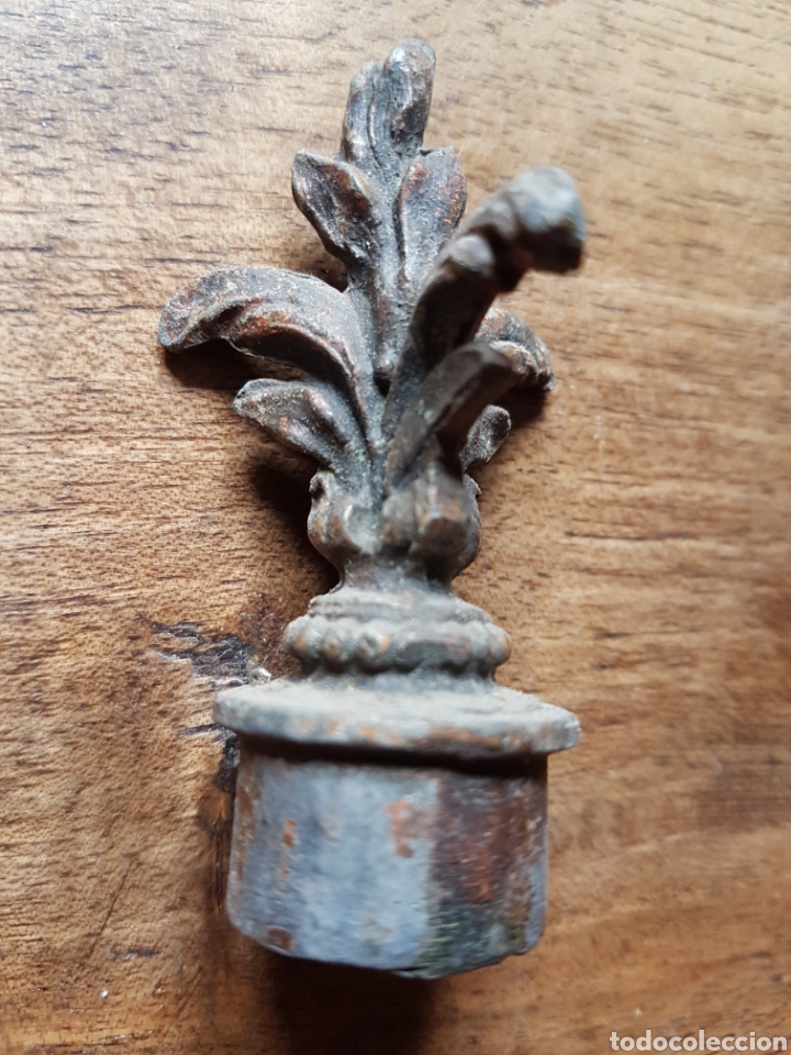 Antig&uuml;edades: Terminacion remate baculo o cruz procesional - Foto 1