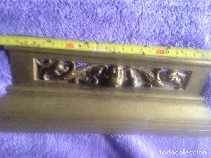 Antig&uuml;edades: Moldura bronce macizo angel - Foto 5