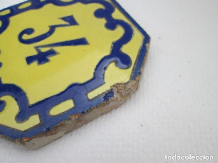 Antig&uuml;edades: Azulejo tipo sevillano - Foto 3