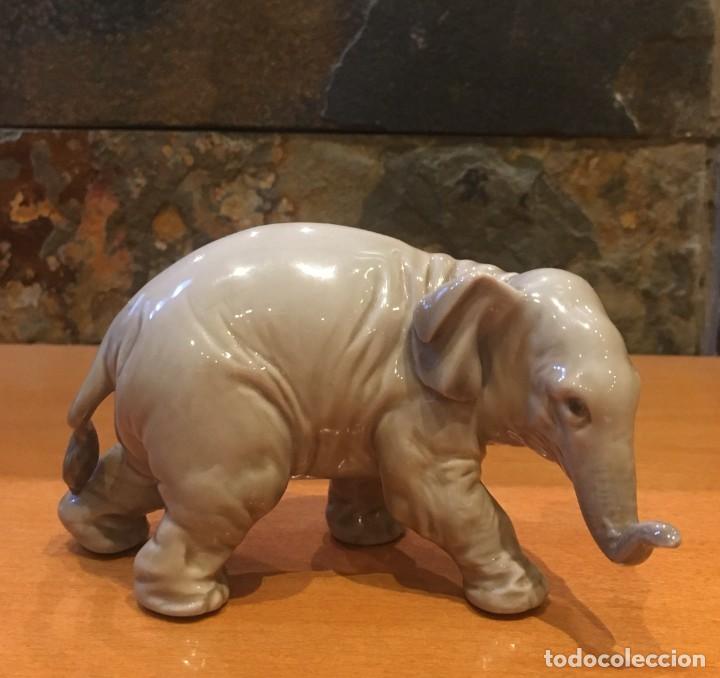 Antig&uuml;edades: LLADRO 5438 ELEFANTE // MINI ELEPHANT - Foto 2
