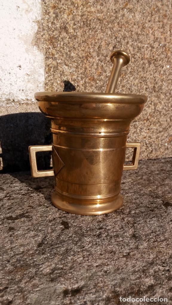 Antig&uuml;edades: Almirez antiguo grande - Foto 1