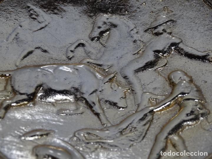 Antig&uuml;edades: PLATO DE BRONCE LIMOSNERO O PERITORIO. - Foto 2