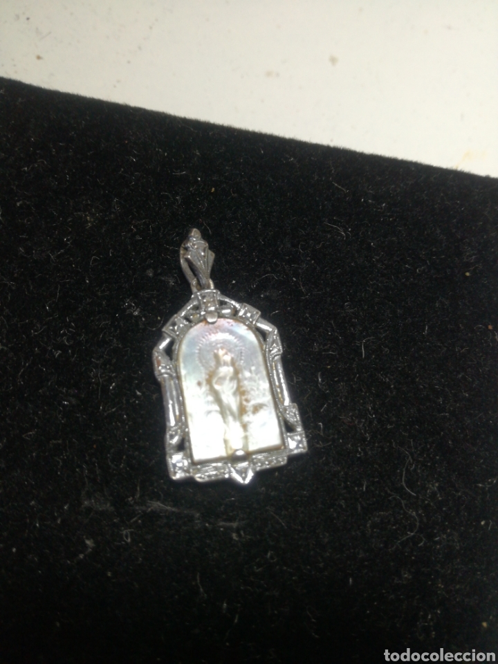Antig&uuml;edades: Preciosa medalla de plata y madreperla - Foto 1