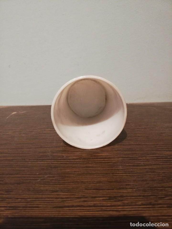 Antig&uuml;edades: VASO DE OPALINA DE LA GRANJA S. XIX - Foto 5