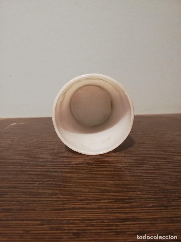 Antig&uuml;edades: VASO DE OPALINA DE LA GRANJA S. XIX - Foto 6