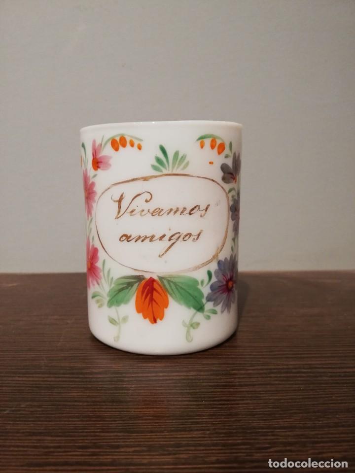 Antig&uuml;edades: VASO CON ASA DE OPALINA DE LA GRANJA S. XIX - Foto 2