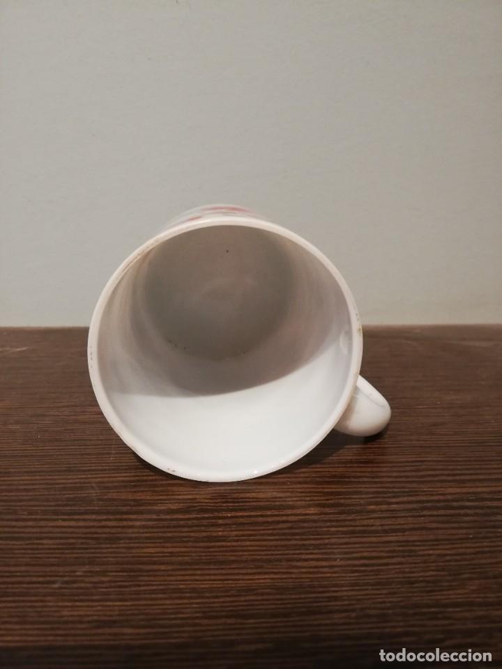 Antig&uuml;edades: VASO CON ASA DE OPALINA DE LA GRANJA S. XIX - Foto 4