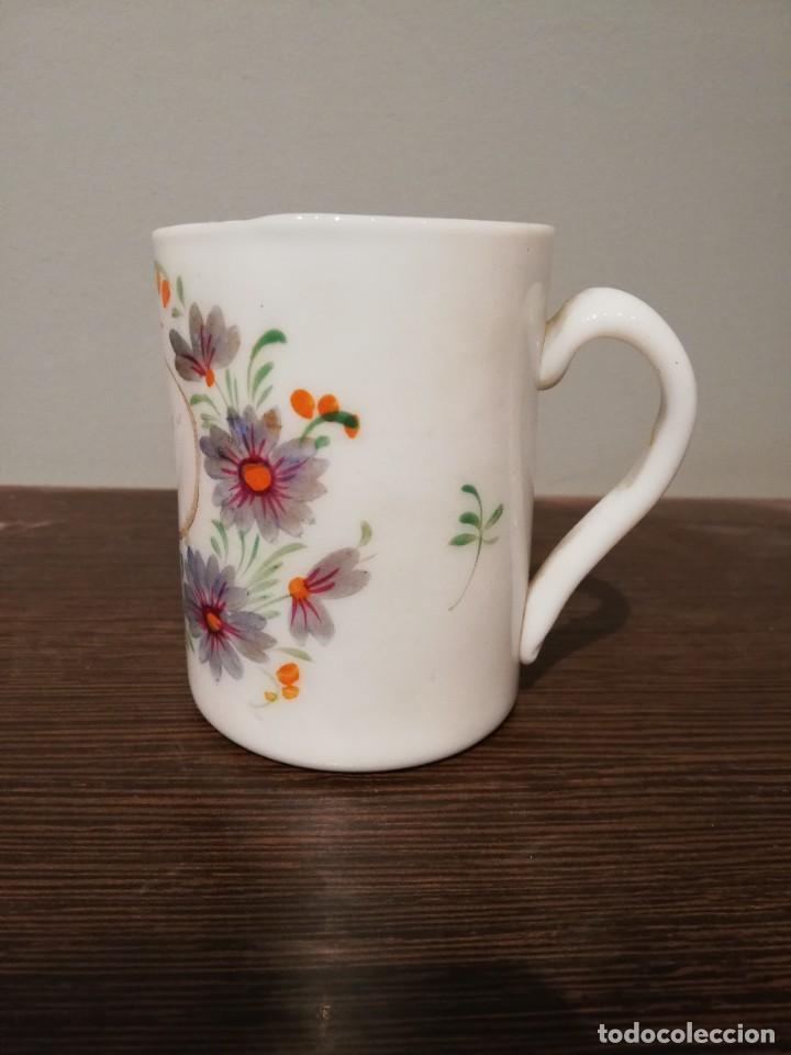 Antig&uuml;edades: VASO CON ASA DE OPALINA DE LA GRANJA S. XIX - Foto 5