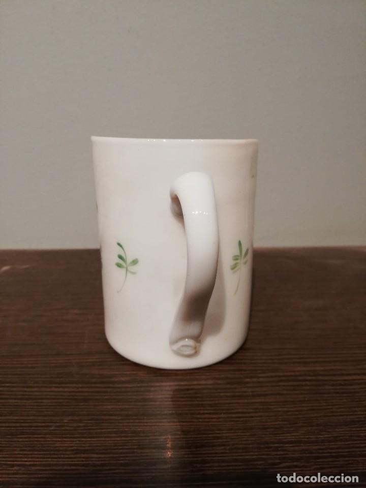 Antig&uuml;edades: VASO CON ASA DE OPALINA DE LA GRANJA S. XIX - Foto 6