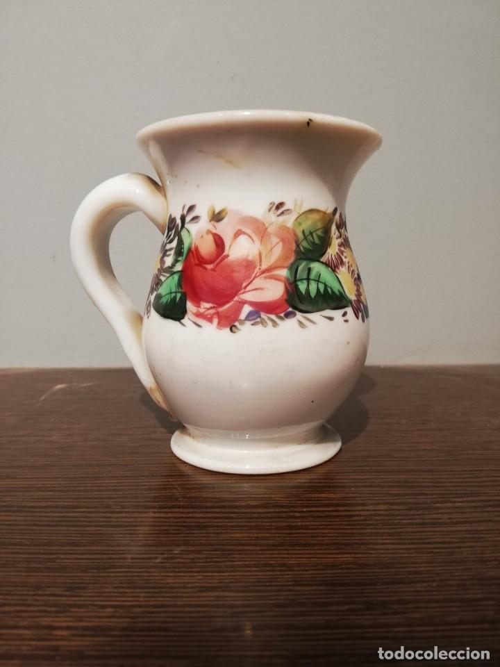 Antig&uuml;edades: JARRA DE OPALINA DE LA GRANJA S. XIX - Foto 1