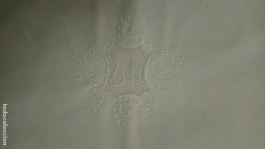 Antig&uuml;edades: Fundas de almohadas. - Foto 1