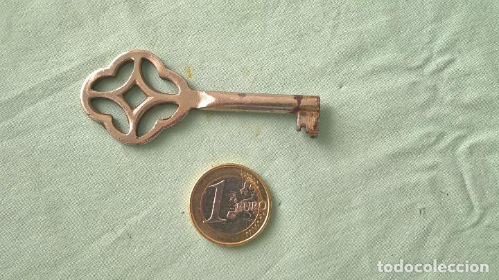 Antig&uuml;edades: Llave de armario..a&ntilde;os 60 - Foto 1