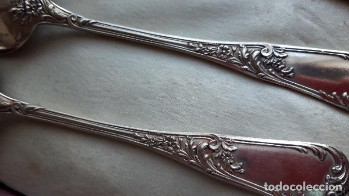 Antig&uuml;edades: 12 Cucharas plateadas francesas - Foto 3