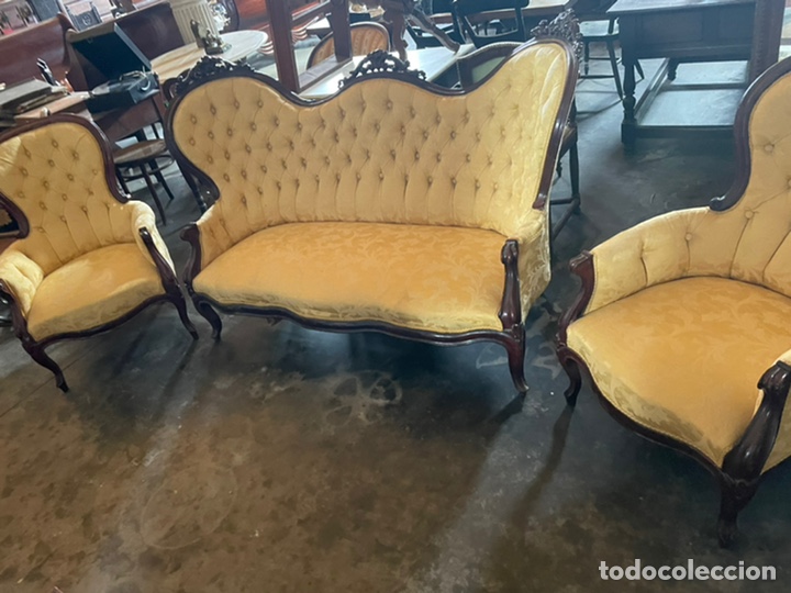 Antig&uuml;edades: Tresillo de caoba del siglo XIX - Foto 1