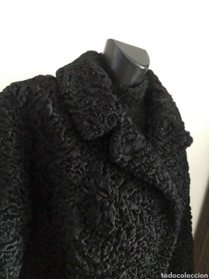 Antig&uuml;edades: Chaqueta de astrakan - Foto 2