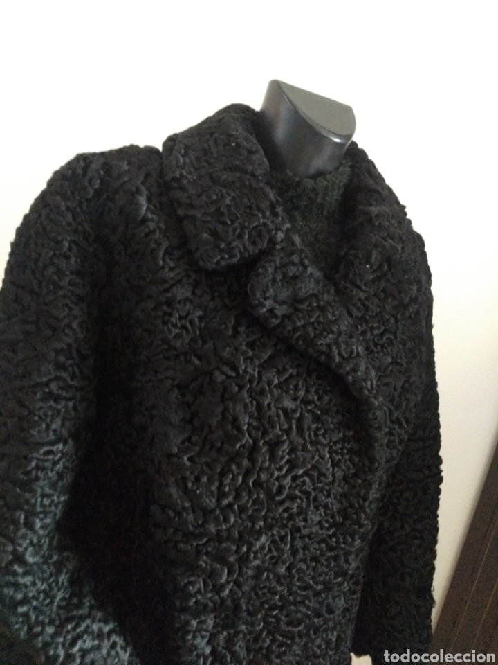 Antig&uuml;edades: Chaqueta de astrakan - Foto 3