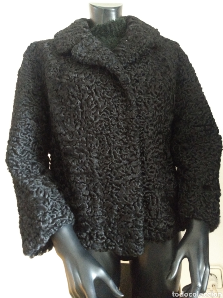 Antig&uuml;edades: Chaqueta de astrakan - Foto 1