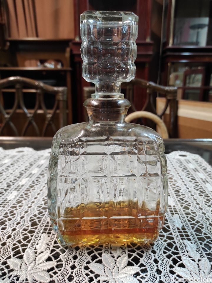 Oggetti Antichi: Antigua botella de cristal. Medidas y detalles en las fotos.