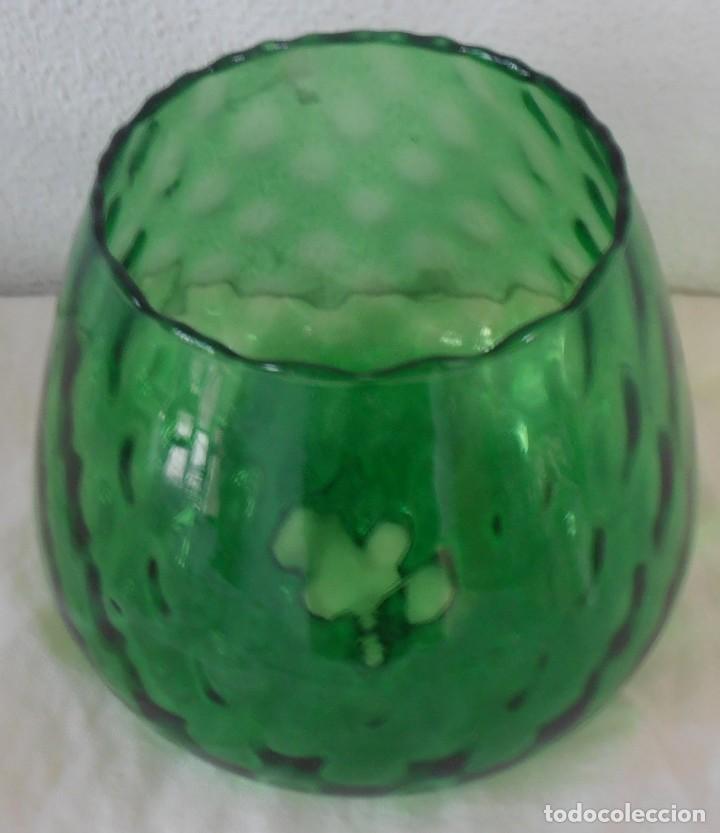 Antig&uuml;edades: TULIPA DE VIDRIO COLOR VERDE - Foto 2
