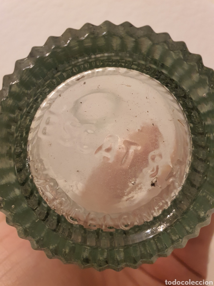 Antig&uuml;edades: botella florero de cristal - Foto 4