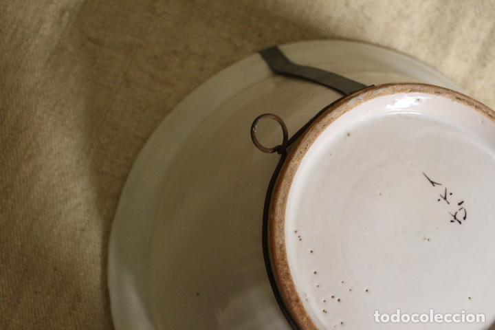 Antig&uuml;edades: Cuenco hondo de manises pajaro - Foto 2