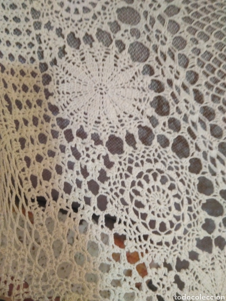 Antig&uuml;edades: Centro de mesa crochet - Foto 2