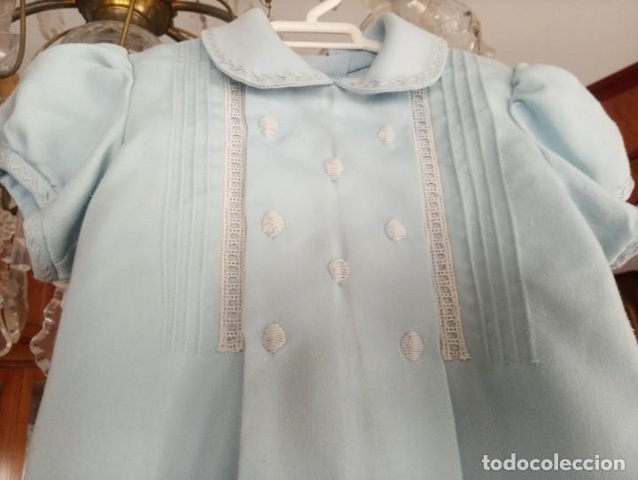 Antig&uuml;edades: LOTE DE DOS VESTIDITOS, UNO CELESTE Y OTRO BEIG. - Foto 3