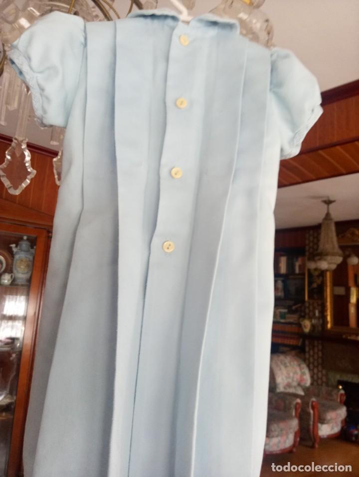 Antig&uuml;edades: LOTE DE DOS VESTIDITOS, UNO CELESTE Y OTRO BEIG. - Foto 4