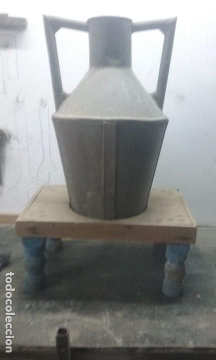 Antig&uuml;edades: C&aacute;ntaro antiguo con base - Foto 1