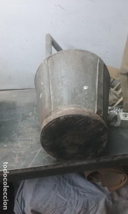 Antig&uuml;edades: C&aacute;ntaro antiguo con base - Foto 3